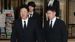 渡辺元智さんお別れ会、度会隆輝のネクタイの締め方、注目されてしまう
