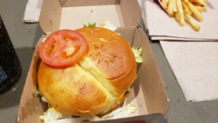 アメリカのマクドナルドでハンバーガーを注文した結果