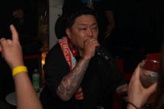【悲報】刺青のDJさん、トヨタの整備士に「反社じゃないですよね？」と聞かれてガチ切れ
