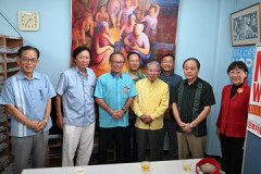 【沖縄】選挙惨敗の玉城デニー、登庁せず会議サボって共産党事務所を訪問…ネット「無党派で立候補してましたよね？なぜ共産党事務所に？」