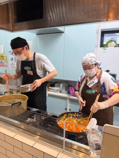 【悲報】やす子が作る子ども食堂の料理、人参だらけで炎上ｗｗｗｗｗｗ
