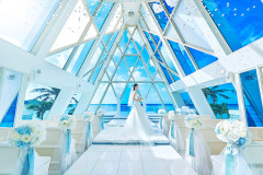 兄「来週の日曜、結婚式だから出ろよ」私「らいしゅう！？」兄「場所はグアム」私「グアム！？いけんわ！」兄「有給とれば来れるだろｗお前が来ないと嫁が怒るから絶対に来い」　→　まさかの出席をした結果……..