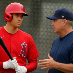 大谷翔平 ロバーツ監督が日本時間15日の打撃練習再開示唆も… 「ケガは発表より深刻」＝米報道   #MLB |  何がきっかけで怪我したのよ？