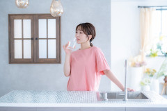 彼女「お皿洗っといたよ」俺「ありがとー」彼女「ありがとうじゃないよね」⇒結果ｗｗｗ