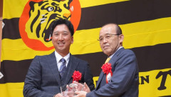 藤川球児監督＆岡田彰布オーナー付顧問は2年の契約延長ｗｗｗｗｗｗｗｗｗ
