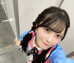 佐藤綺星の方がセンター1回だけでこれだけ売れるって伊藤百花より凄くね？