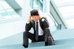 【悲報】企業「75歳まで働いて欲しい」