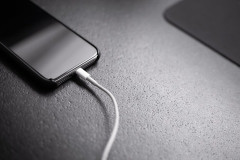 【緊急】iPhone 12使っとるんやが17にしたら動作早くなる？【急募】・・・ーーー・・・