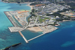 【悲報】沖縄県の活動家さん、なぜか10分で県警に排除されてしまうｗｗｗｗｗｗ