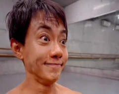 【謎行動】堀大輔さん、スマホを吸引ｗｗｗｗ