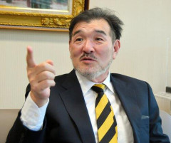 【悲報】文春がVIVANT福澤克雄監督の“骨折パワハラ”を報道、全治1カ月も「激アマ処分」