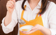 兄が私の料理ノート5冊と母がスクラップしている新聞の料理レシピを盗んで彼女にプレゼントしてた。理由は…