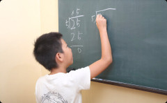 小3なのにもう受験勉強させられている従弟。お盆に親族が集まった時に塾の宿題してたんだが、見てやってたら引っ掛かる事を言い出して…