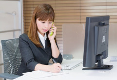 嫁は母親にベッタリで、ずっと義実家に居続けて電話してやっと帰ってくる始末。結婚の実感がないから別れるわ→元嫁がストーカーして辟易。おかず持って俺の帰りを待ってるから…