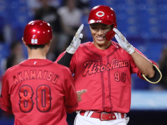 カープ中村奨成、待望の1号2ランに「遅い。ほっとした」