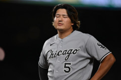 【悲報】村上宗隆さん、8月以降153打数で打率.131・三振率41.8％「ベンチに下げるべき」・・・・・・・・・
