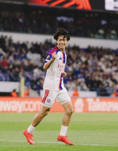 フランス人「上手すぎる」中村敬斗、決勝ゴール！名門リヨン初得点で勝利に貢献！現地サポ絶賛！【海外の反応】