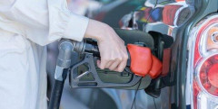 【悲報】有識者「ガソリンの本当の値段は220円。今は無理やり補助金で安くしてる状態だがそろそろやばい」