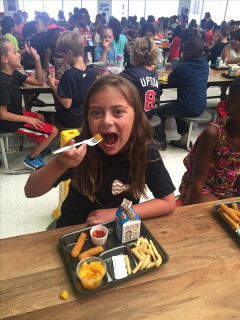 【画像】アメリカの学食(小中)、ガチでいいぞｗｗｗｗｗｗｗｗｗｗｗｗｗｗｗ