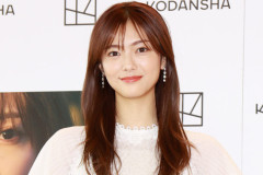 櫻坂46表題曲センター初の卒業発表…田村保乃、キャプテン松田里奈に続く衝撃「朝から辛い」の声