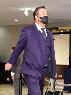 【朗報】井上一樹監督「従います」CSアドバンテージ変更に「四の五の言うつもりは全くない」