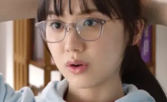【悲報】芦田愛菜さん、ガチで小柄すぎて「こう」なる