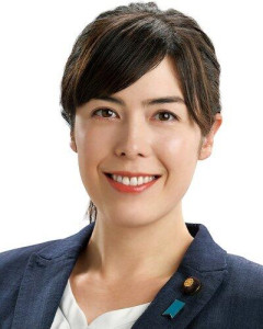 【悲報】小野田紀美（35）経済安全保で留任