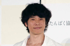 庄司智春さん(50)、救急搬送されていた　 原因不明の◯◯、手足がしびれて呼吸も困難に