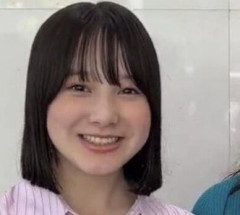 【画像】ガチで可愛すぎる三姉妹の末っ子、控えめ乳wwwwww