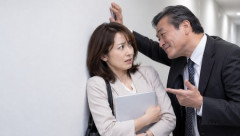 【勘違い男】異動してきた50代男性社員からいきなり「どうしてもというなら付き合ってみてあげてもいい」って言われた　私既婚子持ちなのに