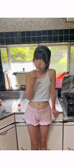 【画像あり】メスガキさん、寝起きの歯磨きがえっろいｗｗｗｗｗ
