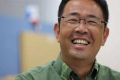 【速報】沖縄県知事に当選した古謝、家族関係先に爆破予告