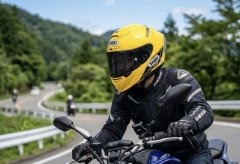 バイク乗り「俺はフルフェイス装着で安全意識高い」←ネットの極端な書き込みに毒されすぎだろｗｗｗｗｗ