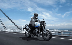 新型のCB400がダサすぎて絶望してるんだが