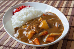 【悲報】ハッキリいうね、カレーに人参は入れなくていい