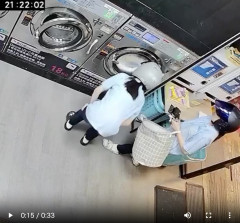 【謎】女さん、洗濯中なのに洗濯機のドアを開けてしまう→結果・・・