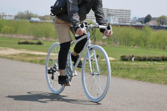 【悲報】毎日チャリで10キロ走ってるんやがｗｗｗｗｗｗｗｗｗｗ
