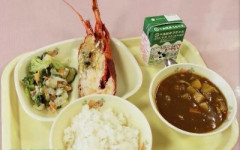 【画像】ドパガキの給食、ガチで大変な事になってしまうwwww