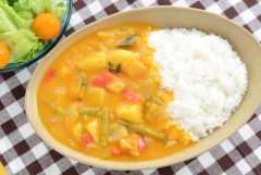 ワイ「ｶﾚｰにｶﾎﾞﾁｬ入れないでって前もゆったよね」母「ほんならこれで好きなもん食べな怒」千円ﾎﾟｲｯ