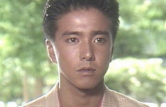 【画像】バブル時代のトレンディ俳優・風間トオルさん　→　64歳になった現在、変わり果てた姿で発見されてお茶の間騒然！「別人やん」