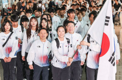 【韓国】名古屋空港当局、大型太極旗を認めず…「こんなことは初めて。理解しがたい」