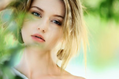 彼女「どんな結婚式がしたい？」俺「盛大にやろう！いままで黙っていたけど、じつは俺の家って資産家なんだ」彼女「…別れて」俺「！？」　→　その理由は……