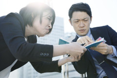 【悲報】非正規公務員、ガチで『悲惨な状態』になってしまう・・・・
