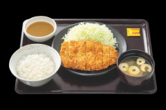 【画像】ココイチの手仕込とんかつ定食、うまそう。