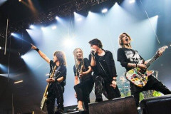 【悲報】SUGIZO「絶対に現在を『新しい戦前』にしてはいけない」小沢一郎氏の投稿を引用