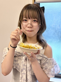 【画像】この女さんって美人に入ると思う？？？