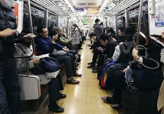 「インターネット」が始まる前の人達って普段何してたんや？