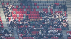韓国人「32年ぶりに日本で開催されたアジア大会で起きたまさかの事態に韓国人が衝撃！」→「チケットは完売したのに何故？‥（ﾌﾞﾙﾌﾞﾙ」