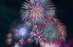【悲報】今年11カ所で花火大会中止 ！物価高のせいで夏の風物詩が消えていく…