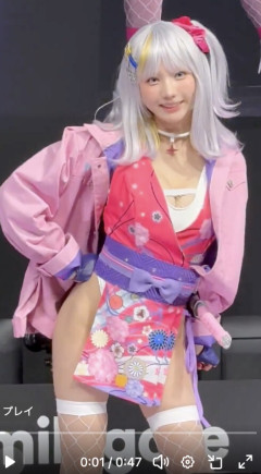【動画】えなこさん、尻丸出しコスプレを披露してしまう・・・